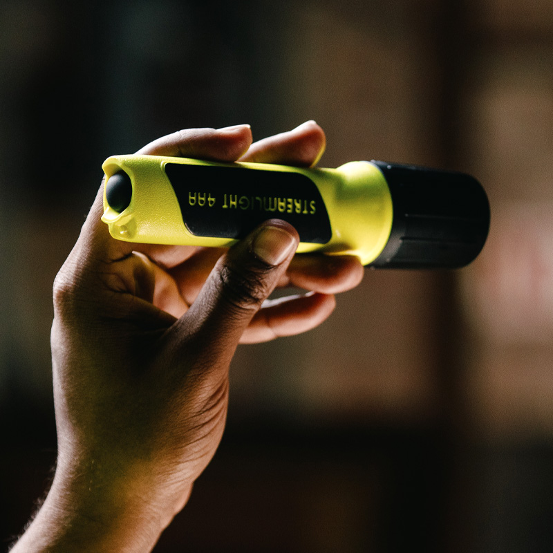 4AA ProPolymer® Lux | Division 1 Safety-Rated Flashlight