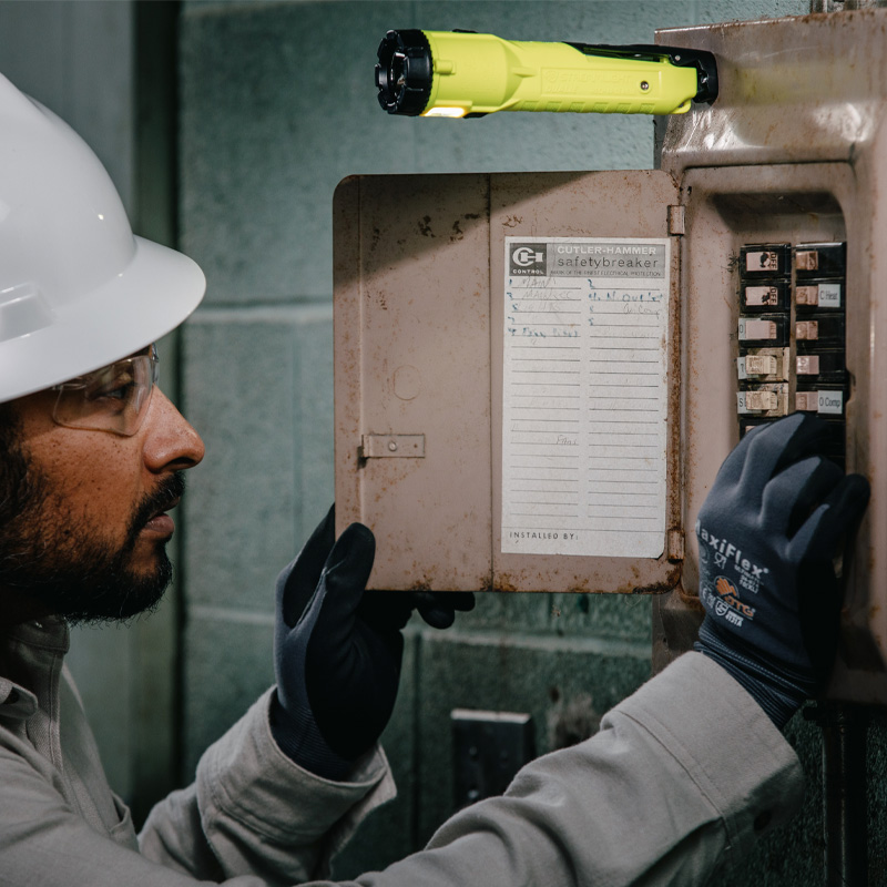 Dualie® Rechargeable | Intrinsically Safe LED Flashlight