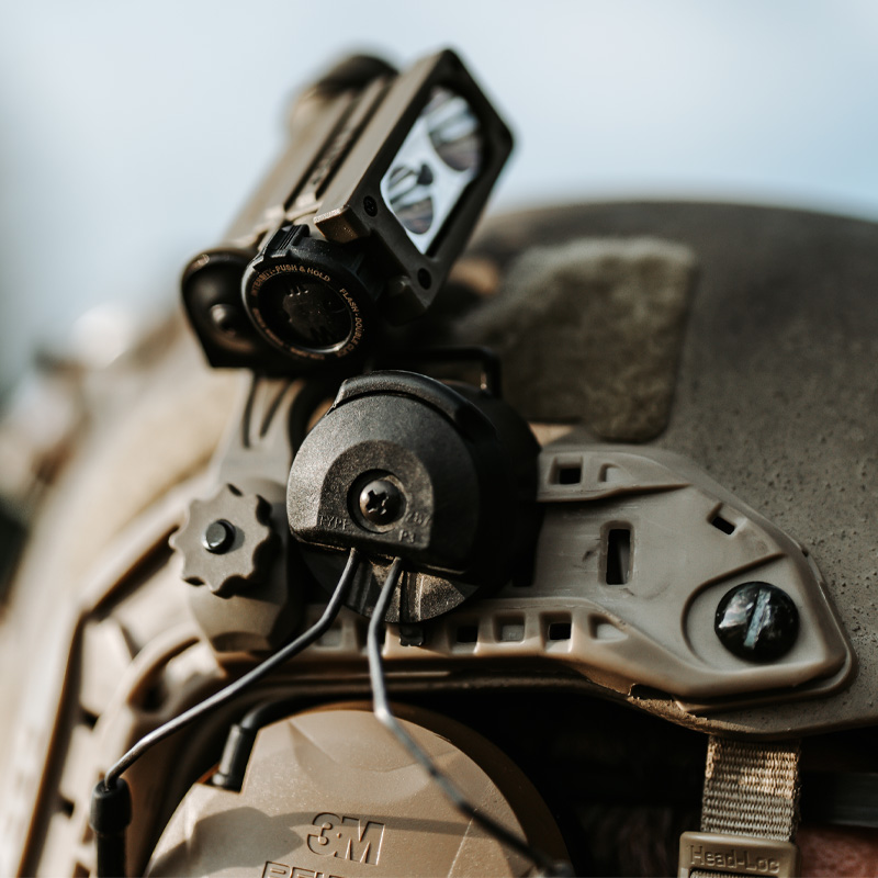 Sidewinder Compact® III | Tilting Head Flashlight | Streamlight®