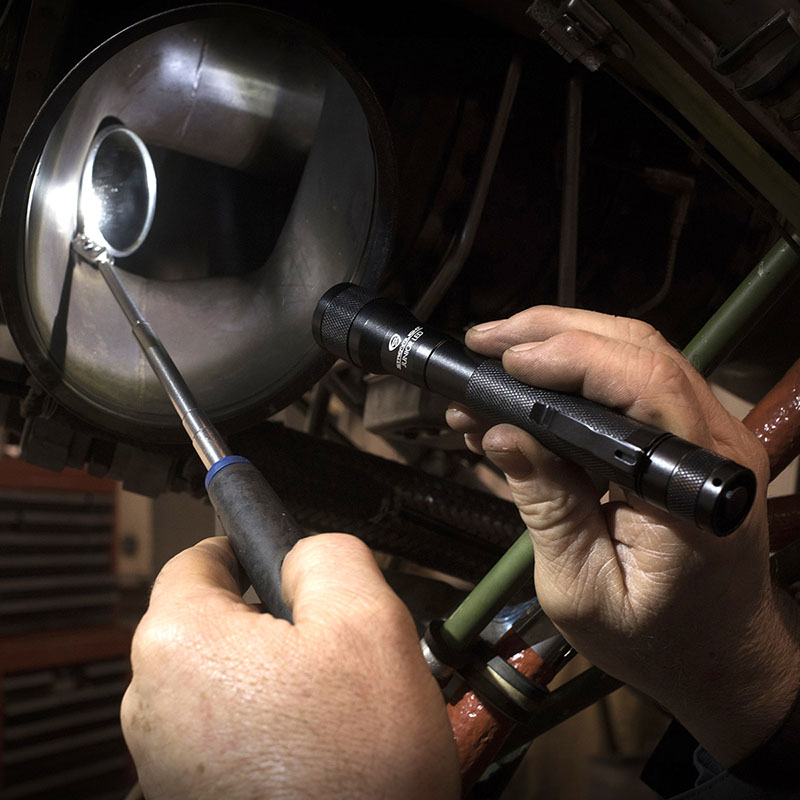 Streamlight Jr® LED | Handheld Flashlight | Streamlight®