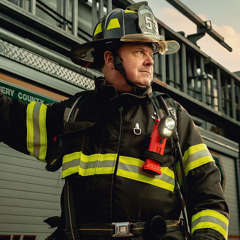Survivor Pivot® | Intrinsically Safe Right Angle Flashlight