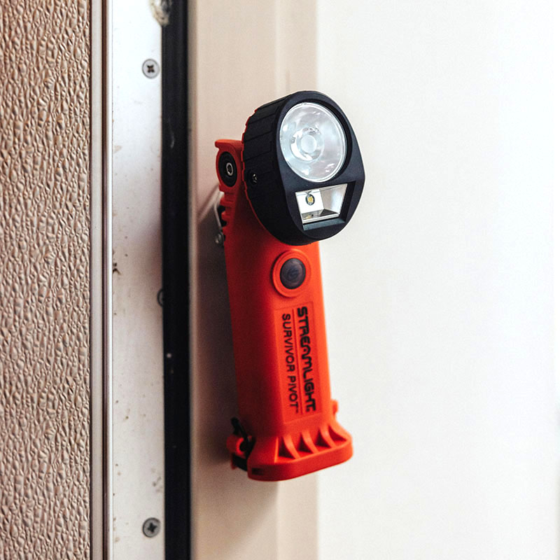 Survivor Pivot® | Intrinsically Safe Right Angle Flashlight
